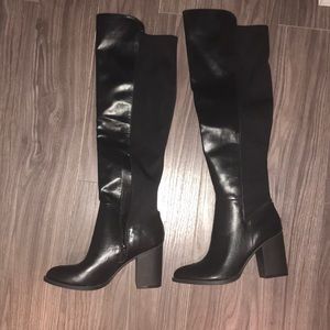 Black heel boots